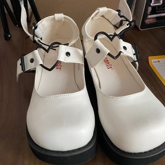 Demonia Shoes - Size 8 - Sprite-02 - White with black metal - Picture 7 of 7